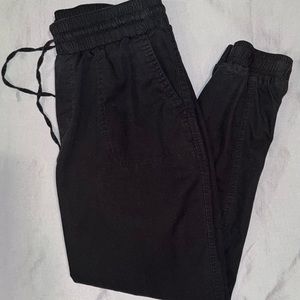 Hollister high-rise black joggers size M
